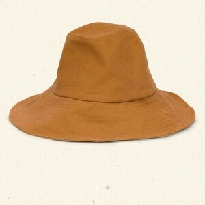 Doen Lark Hat Oak NWT